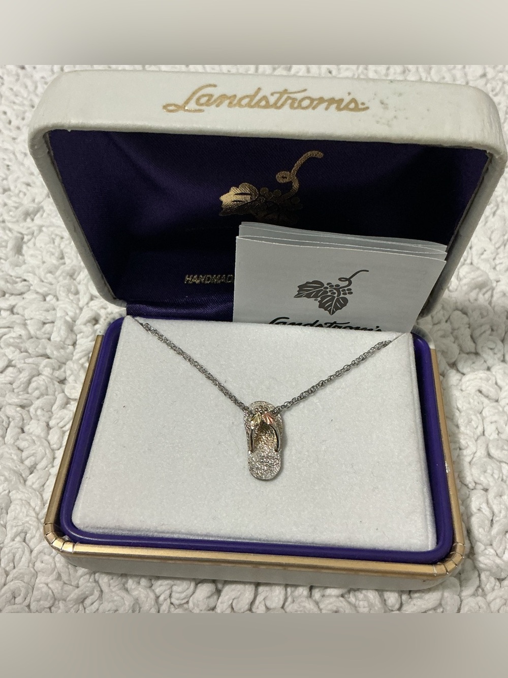 Black Hills Gold Flip Flop 925 12K Necklace